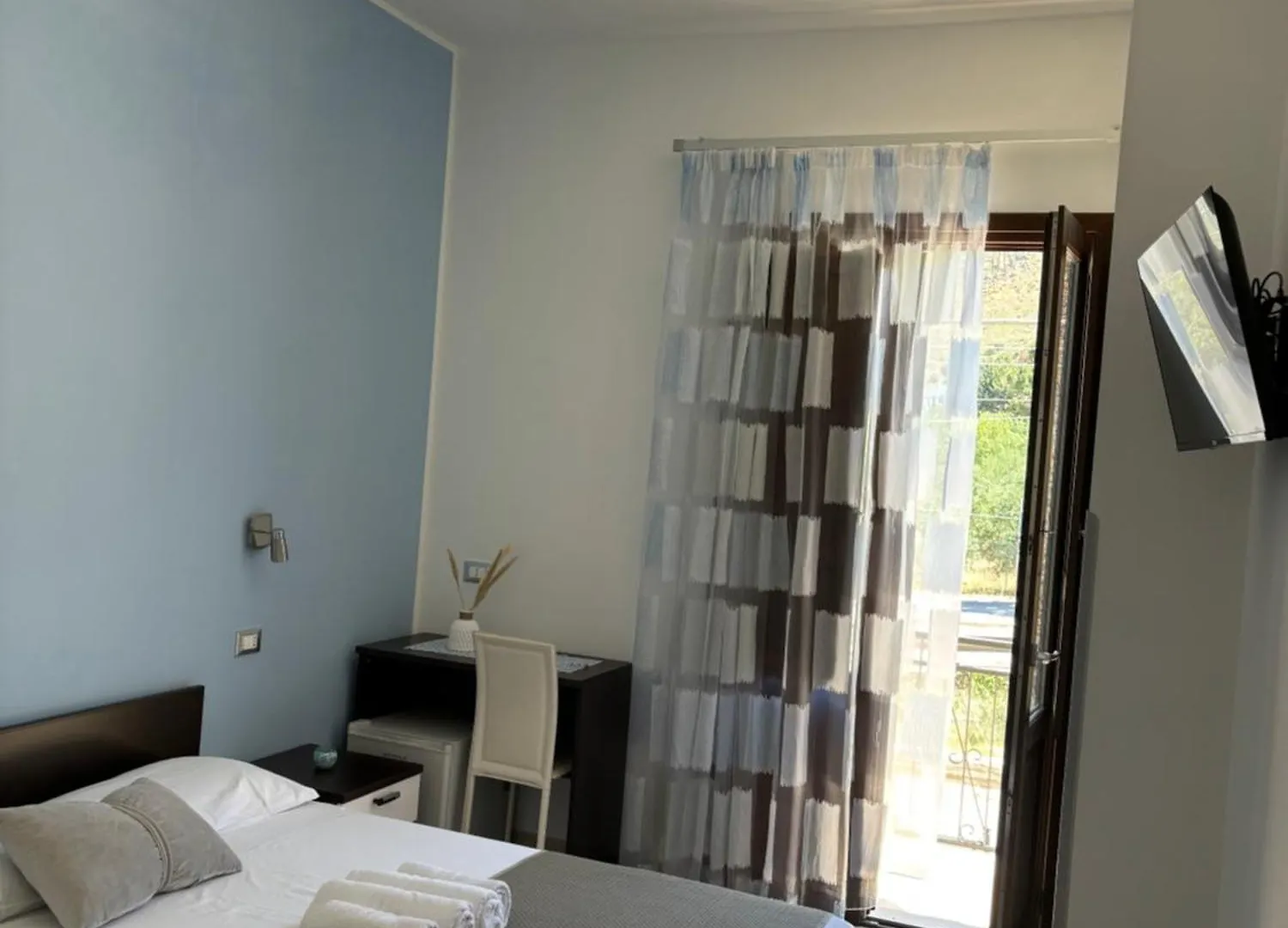 كاستيلوزو Bed And Breakfast Turi